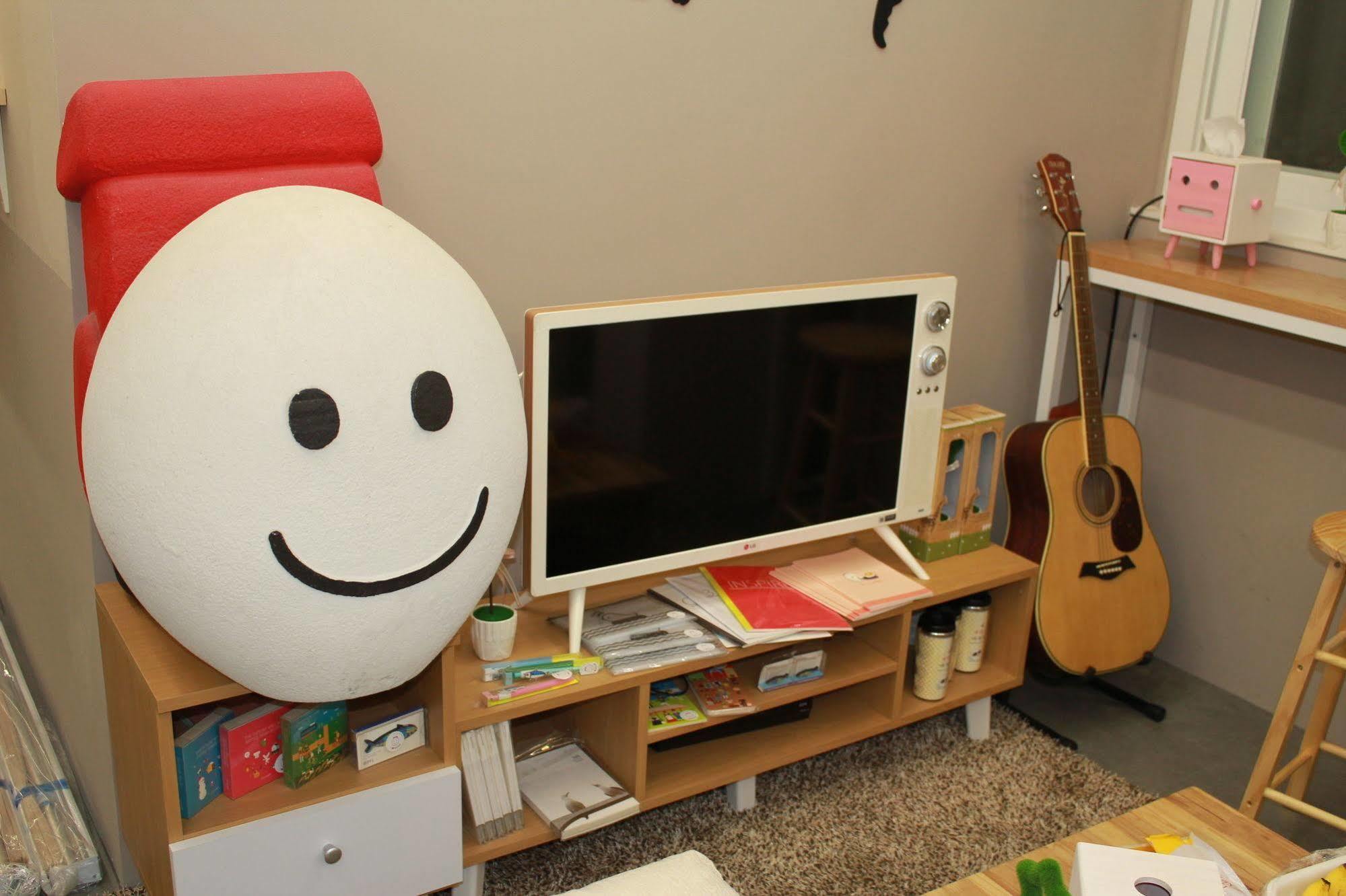 Egg House Namisum Guesthouse Gapyeong Exterior photo